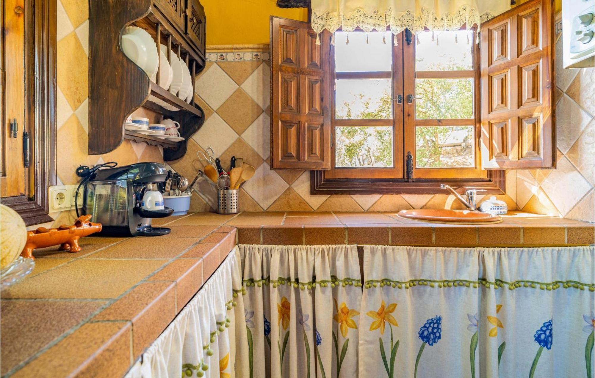 Amazing Cottage In Algatocin With Kitchen المظهر الخارجي الصورة